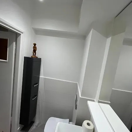 Rz *